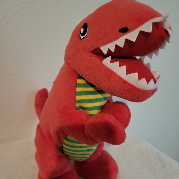 Ryan's World T-Rex Dinosaur Animated - Picture 2 of 5